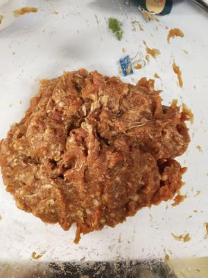 笋丁茼蒿油面筋塞肉的做法 步骤1