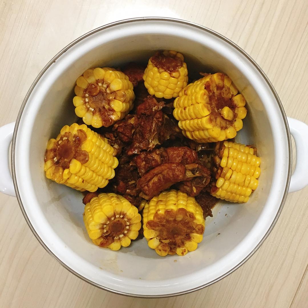 玉米烧排骨