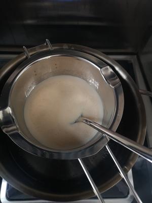 牛奶布丁棒棒糖的做法 步骤2