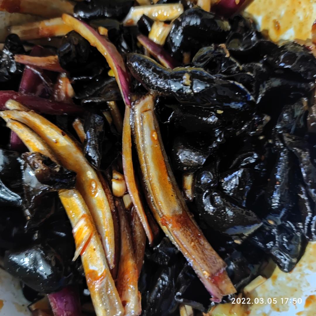 【凉拌木耳】按照我的做法，比饭店还好吃！调味汁是关键~好吃到停不下来