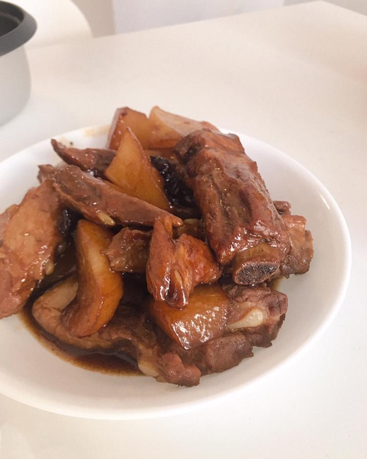 萝卜红烧排骨