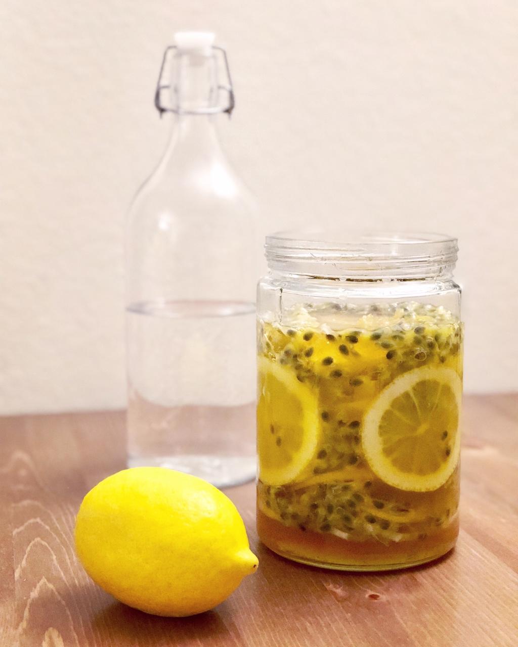 百香果柠檬蜂蜜——排毒养颜、美白瘦身