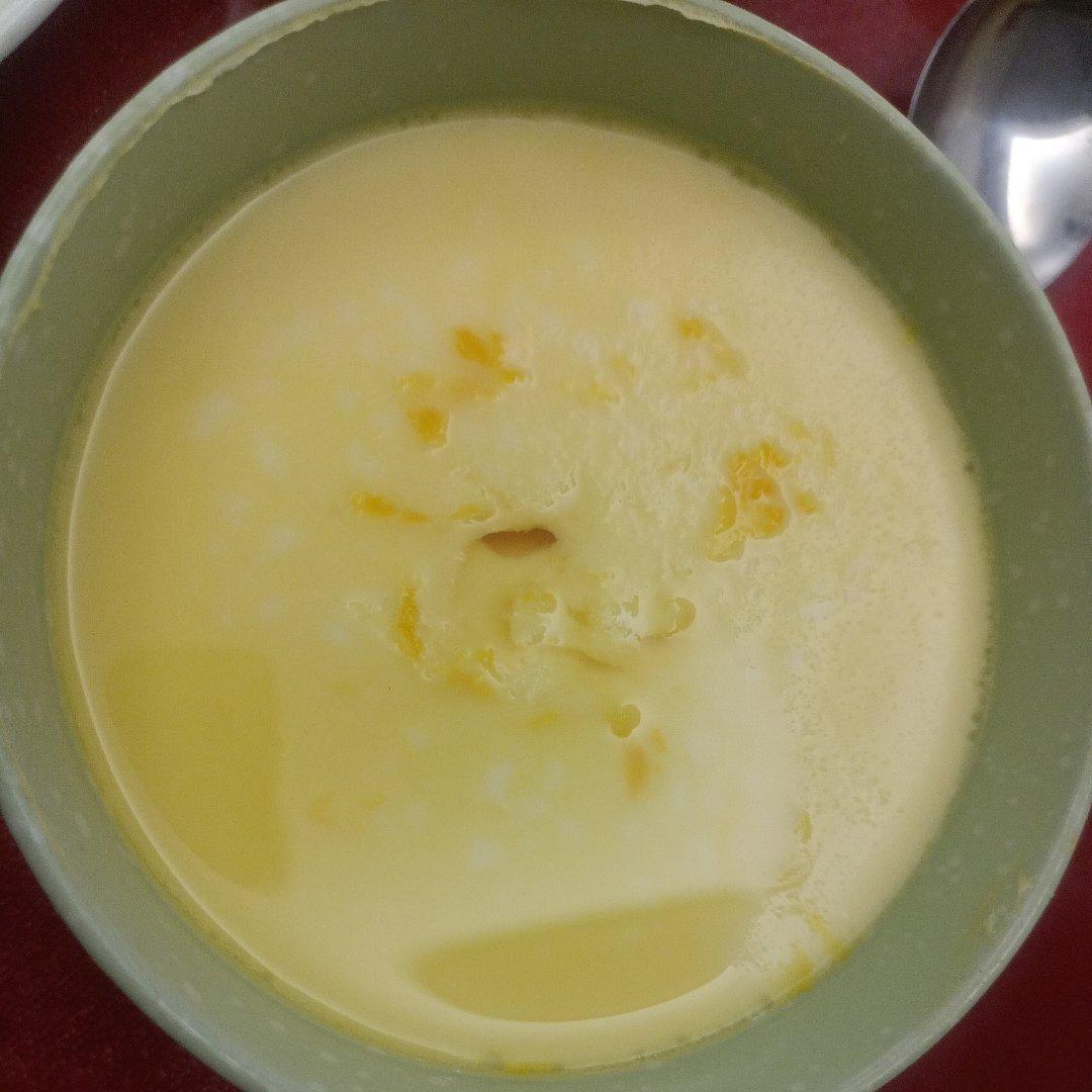 牛奶蒸蛋