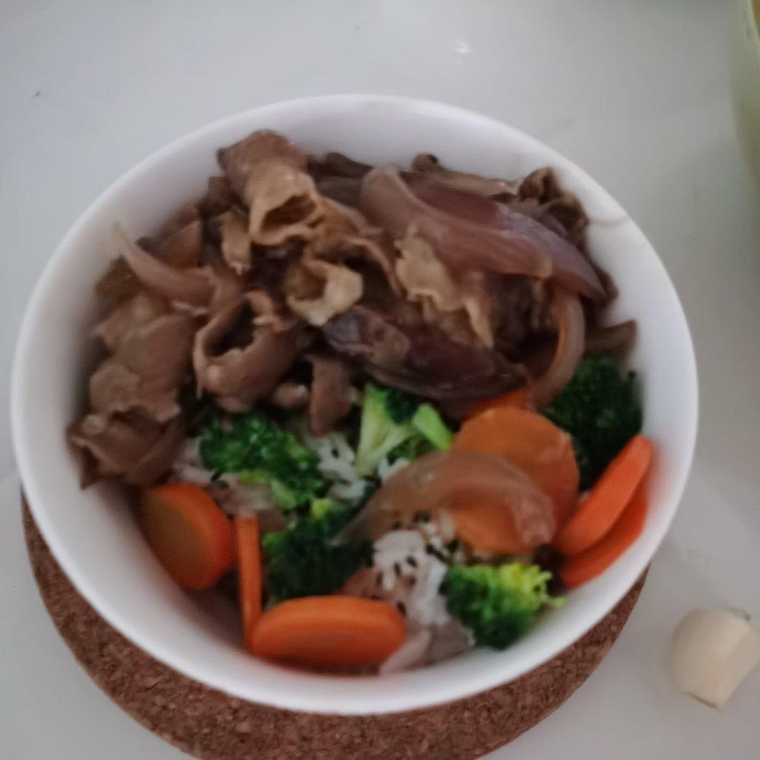 “吉野家”肥牛饭