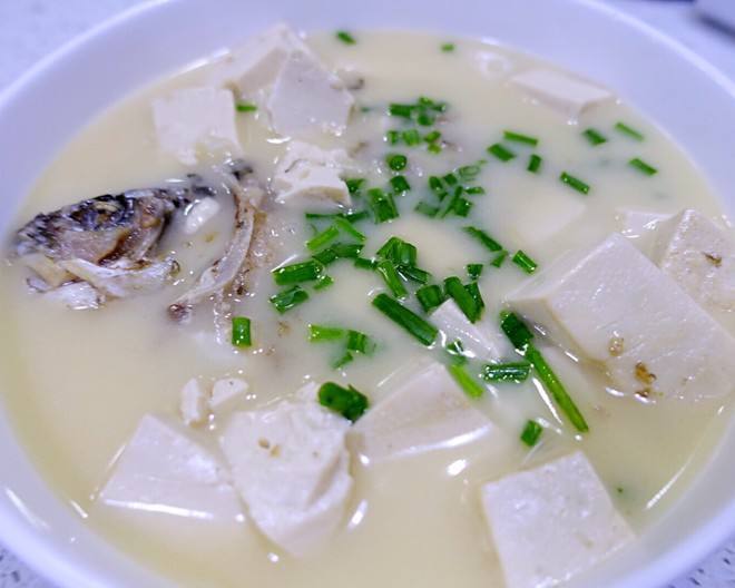 鲫鱼豆腐汤的做法