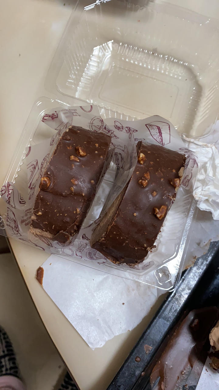 🍫梦龙蛋糕卷. 巧克力脆皮蛋糕卷 by pink-rabbit