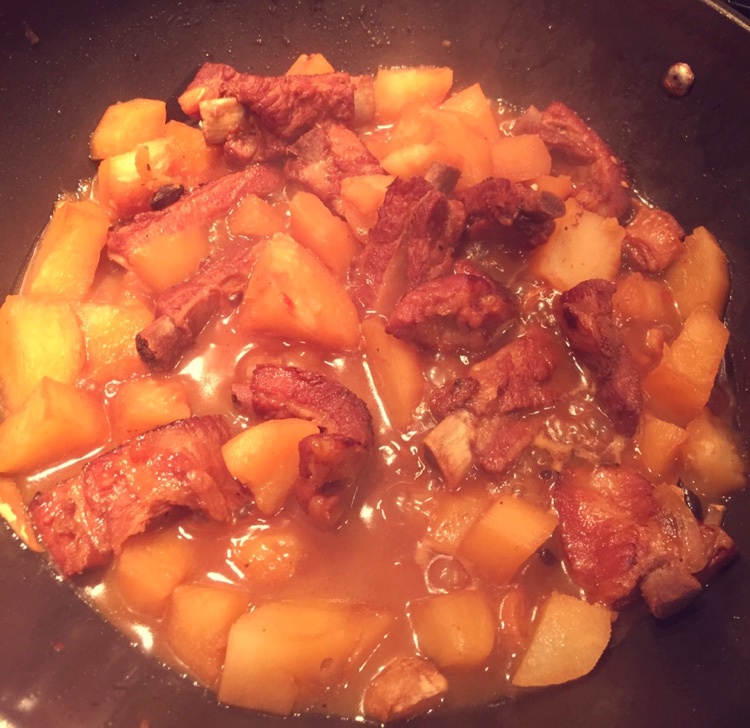 红烧排骨土豆