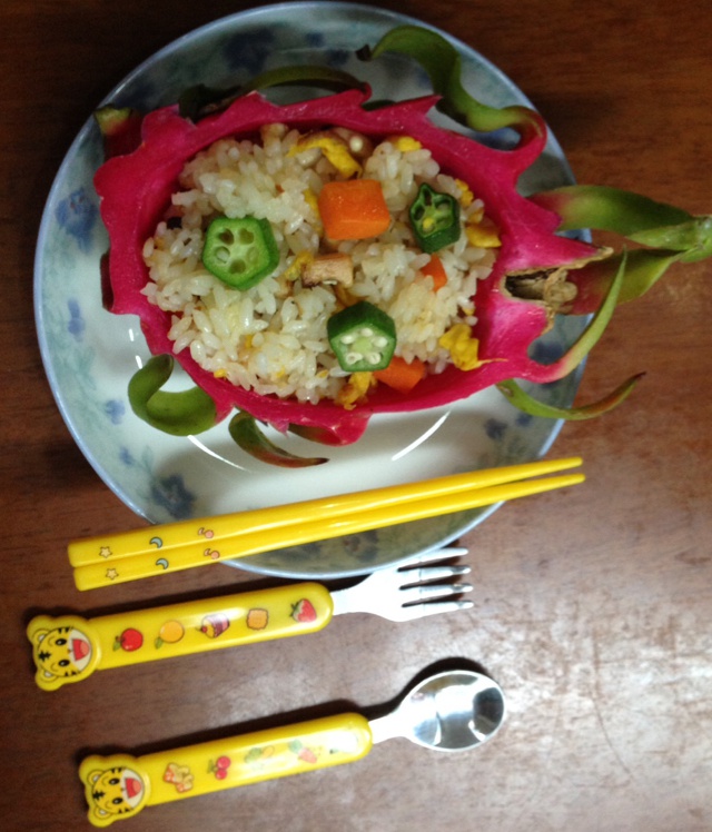 清爽火龙果炒饭