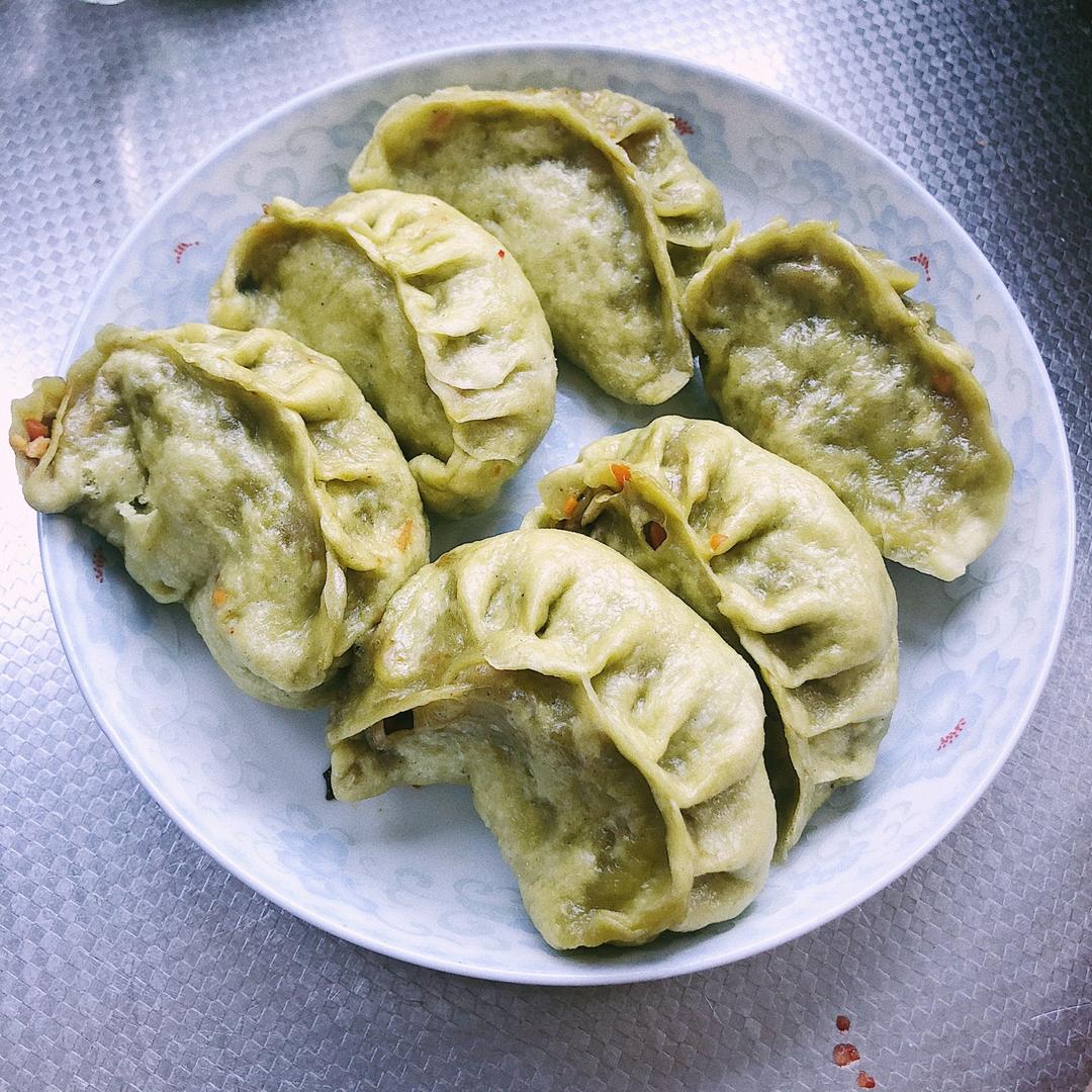 妈妈的胡萝卜素水饺