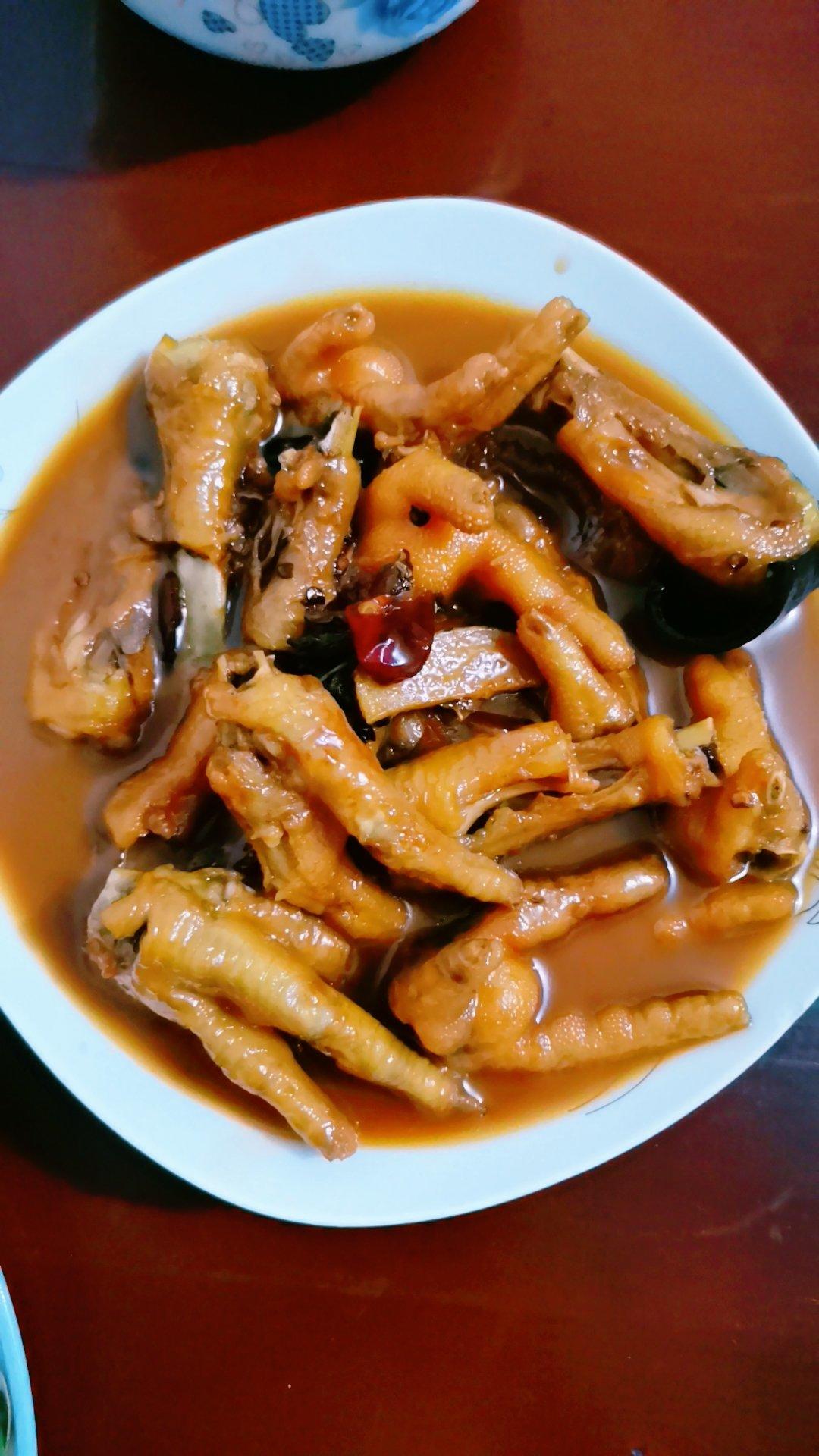 “销魂”卤鸡爪