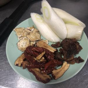 广东清汤羊肉的做法 步骤4