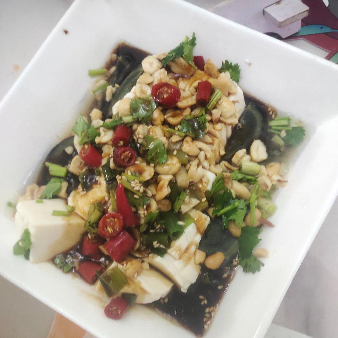 好吃爽口的皮蛋豆腐