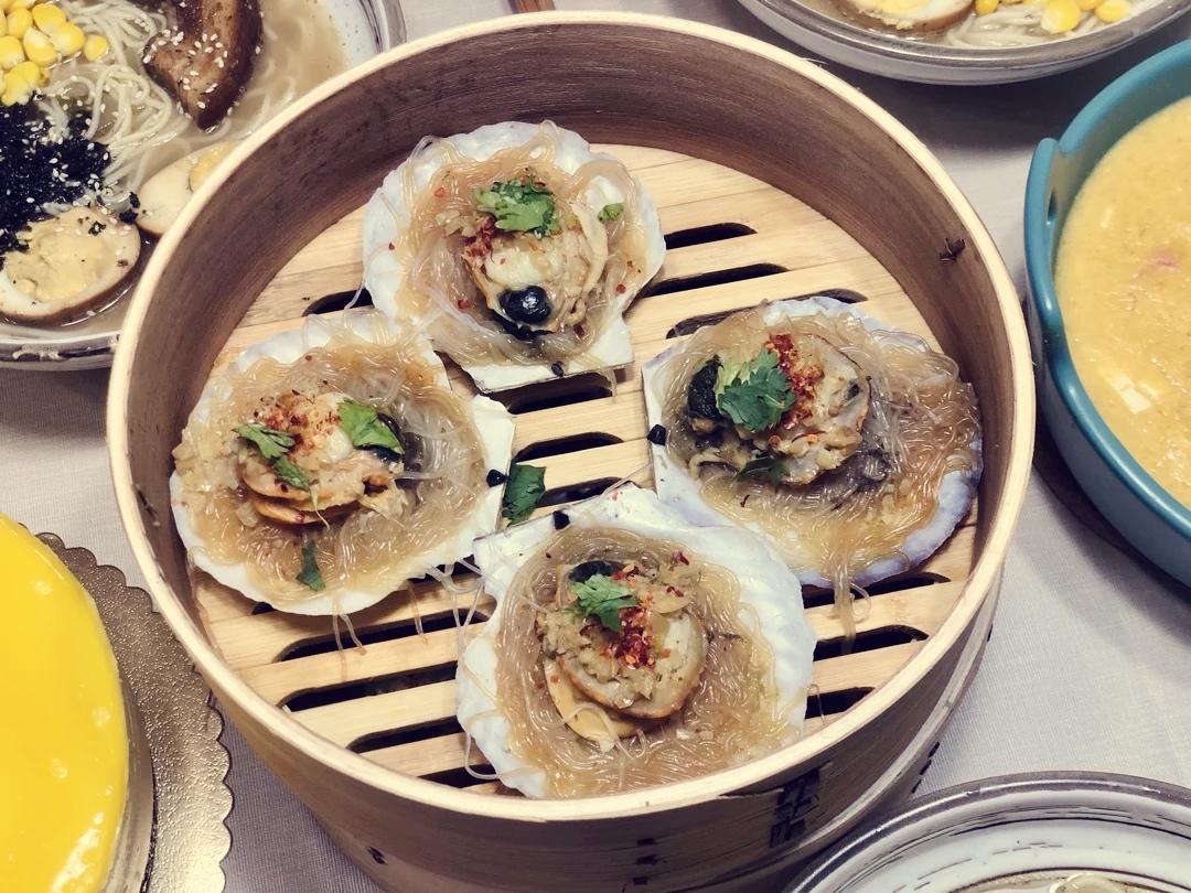 蒜蓉粉丝蒸扇贝（清晰图片步骤讲解）