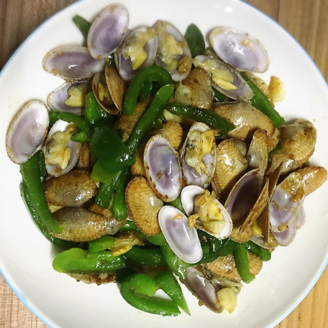 gals ㄟjiêポ做的青椒炒花甲