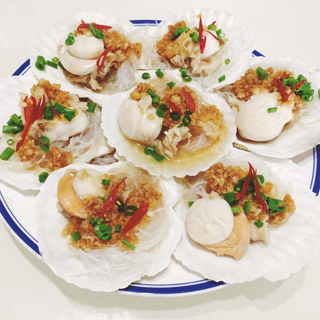 蒜蓉粉丝蒸扇贝