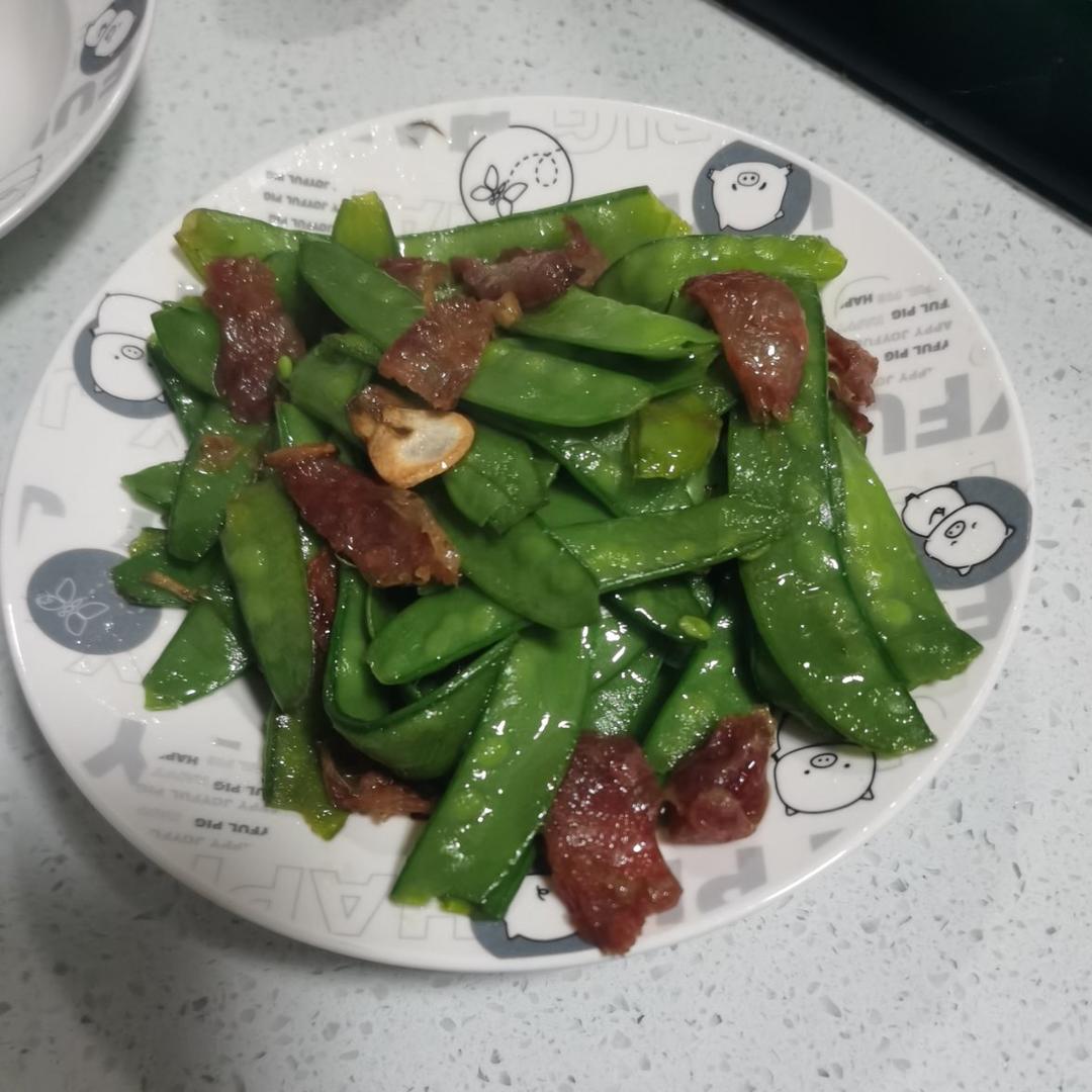 超脆爽的荷兰豆炒香肠