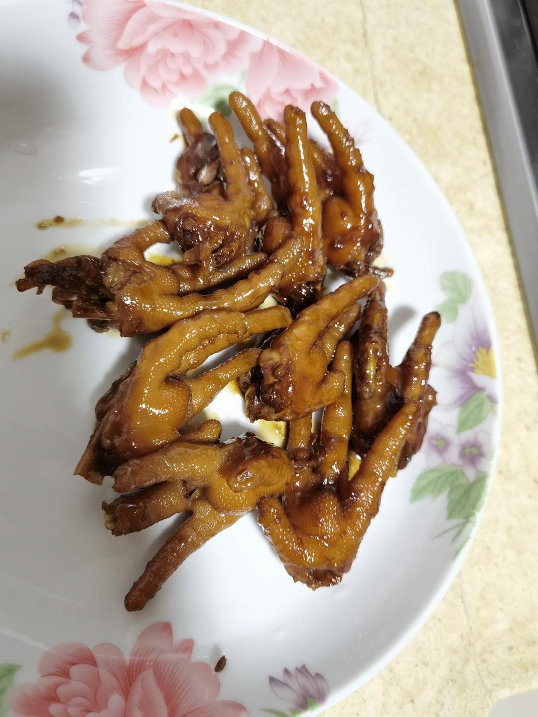 “销魂”卤鸡爪