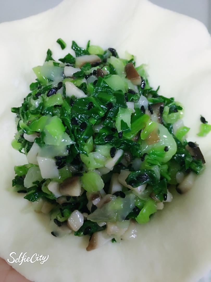 冬笋香菇菜包