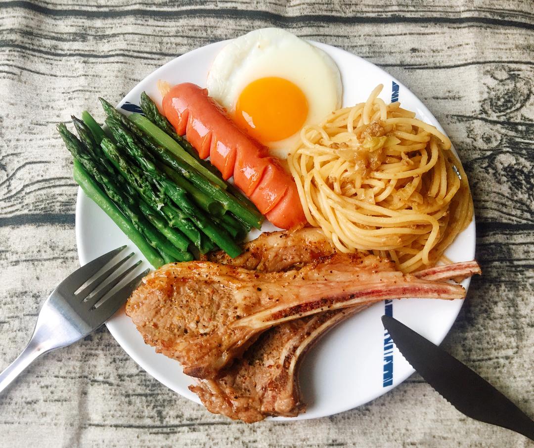 小学生的花样晚餐1