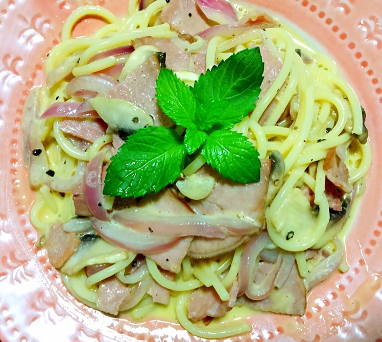 超简单的奶汁培根意面Carbonara