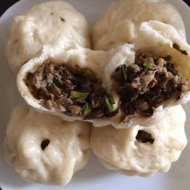 香菇芽菜包子的做法