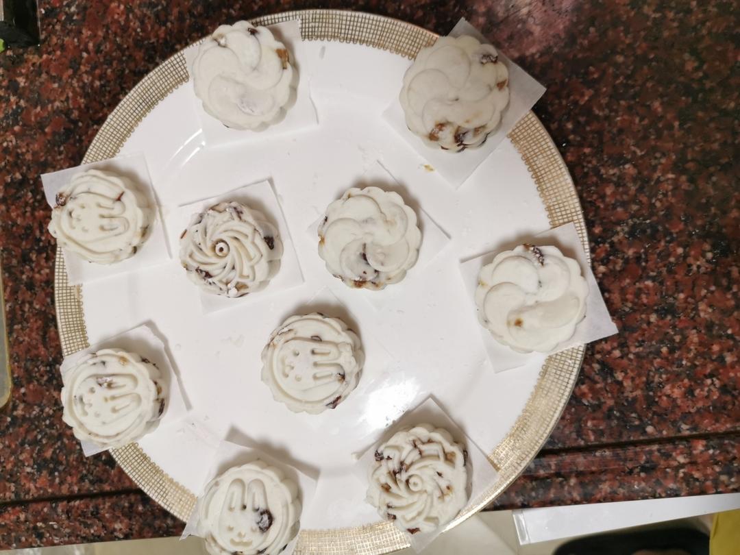 牛奶红枣糯米糕