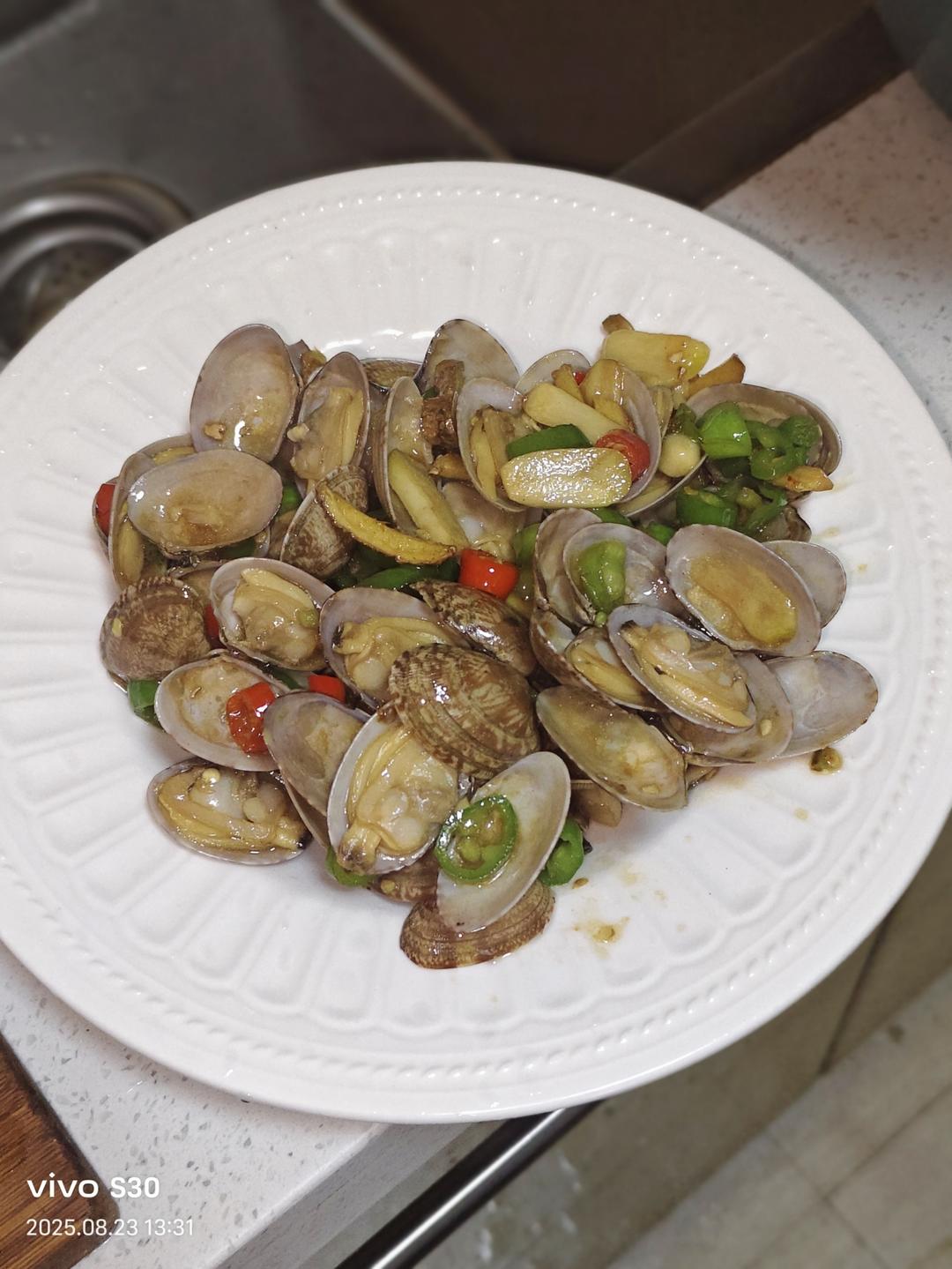 5分钟快手菜❗️秒杀路边摊爆炒花甲～好吃到爆