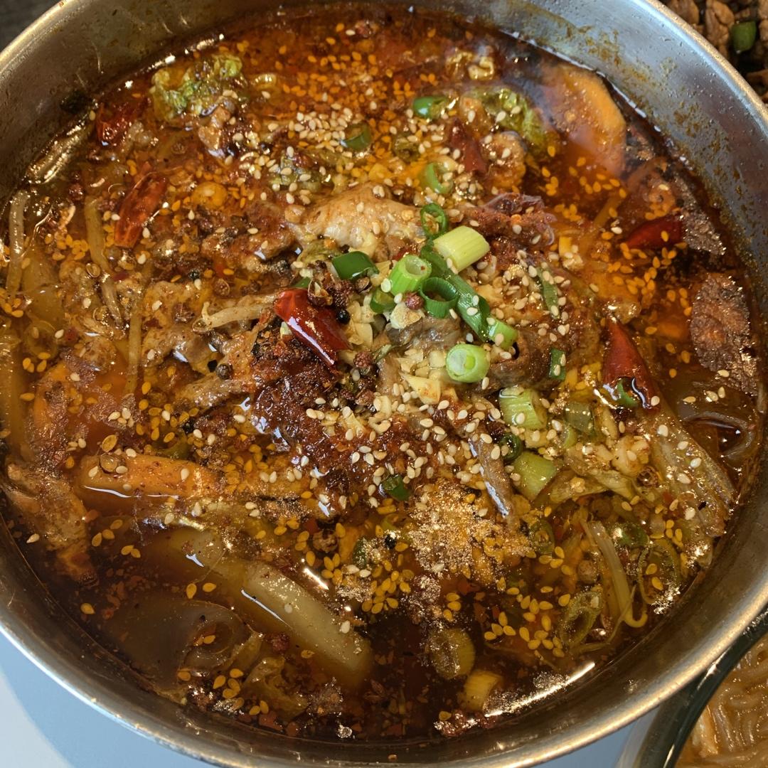 厨师长教你：“水煮肉片”的正宗做法，这味道真的很四川