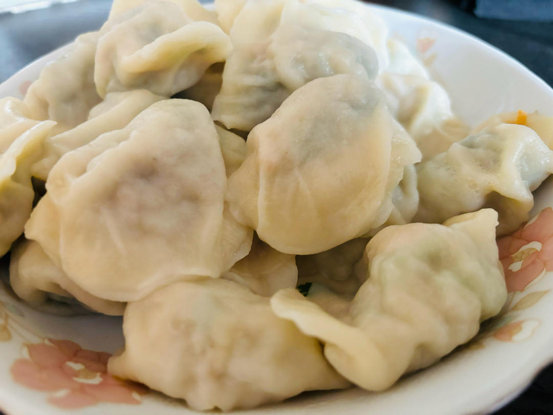 胡萝卜牛肉香菜饺子