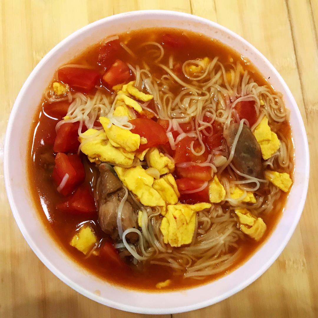 恨不得抱着锅舔的番茄鸡蛋面