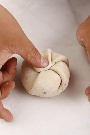 日式红豆面包的做法 步骤9