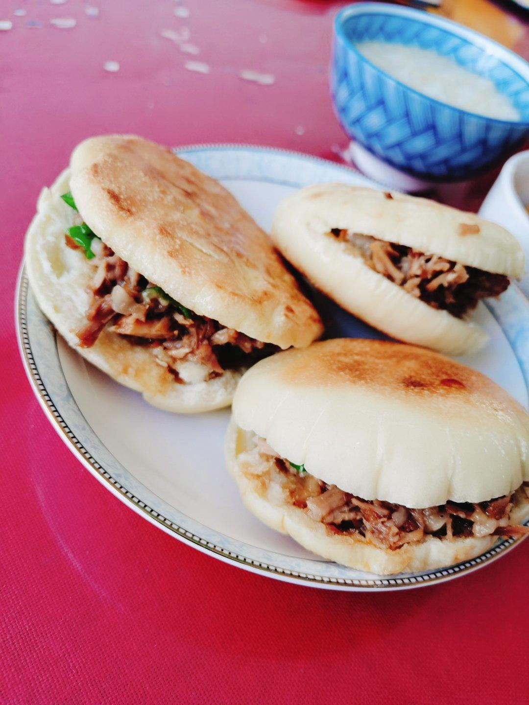 肉夹馍（肉+馍的做法）