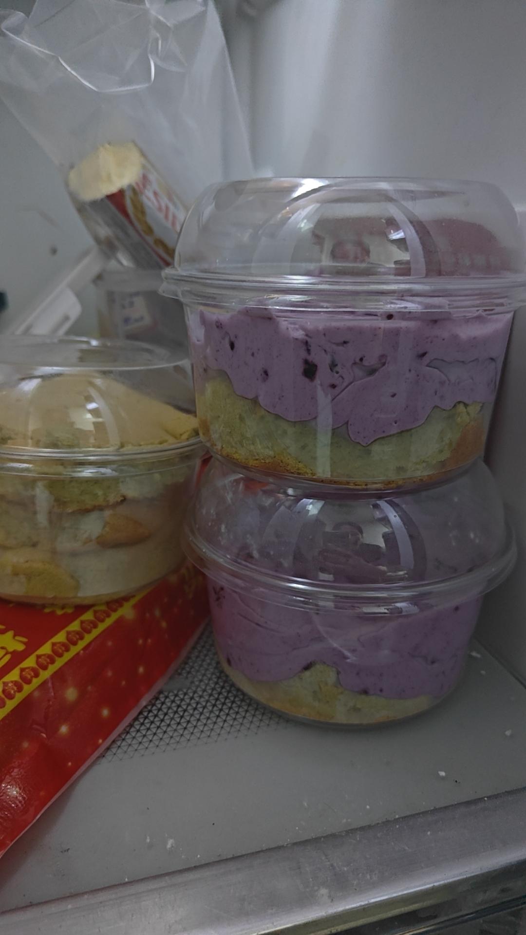 蓝莓慕斯蛋糕