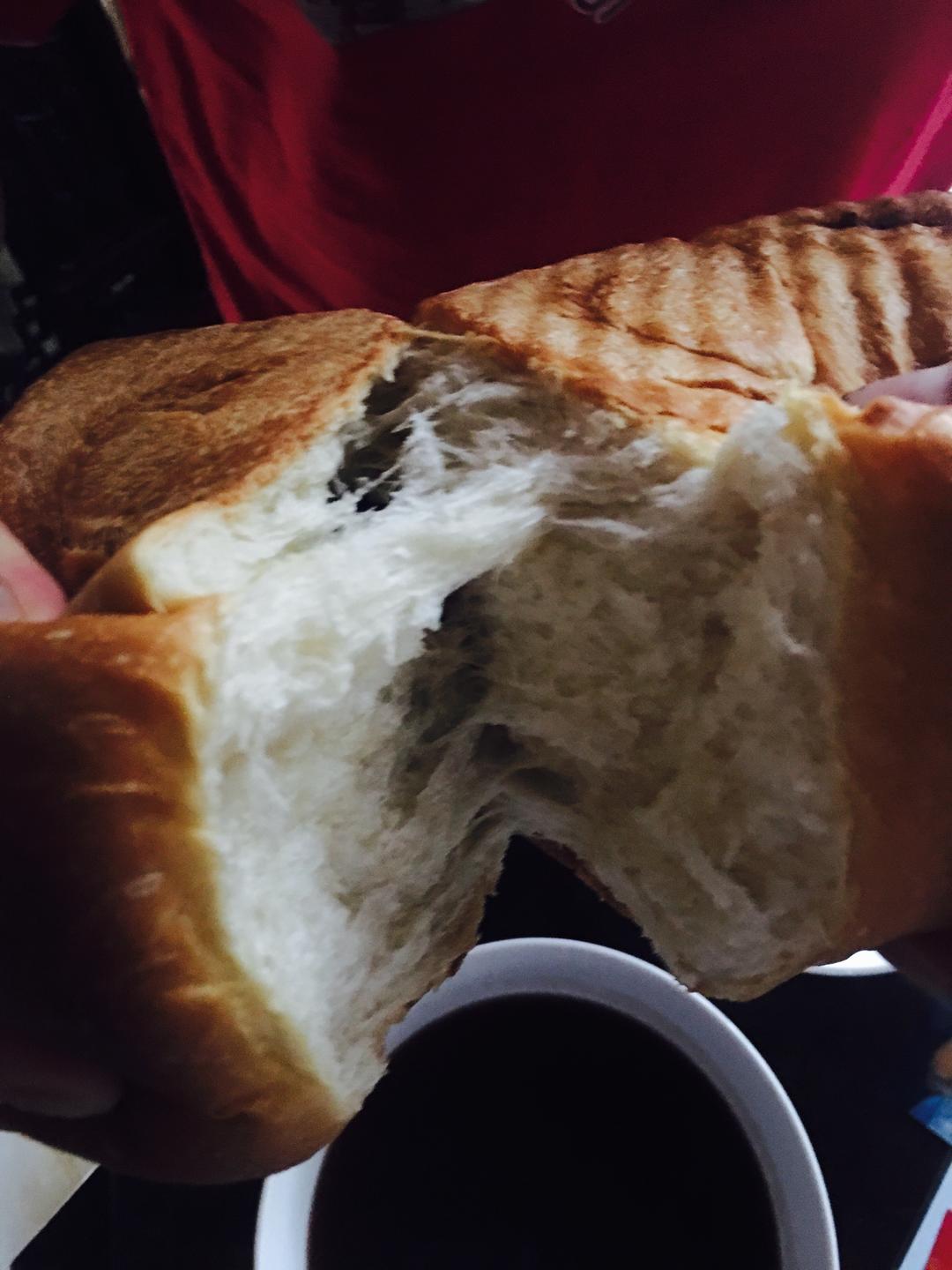 纯奶手撕吐司的做法 步骤1