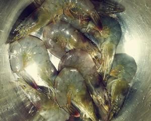 干锅香辣虾（土豆版）✲年夜饭的做法 步骤1