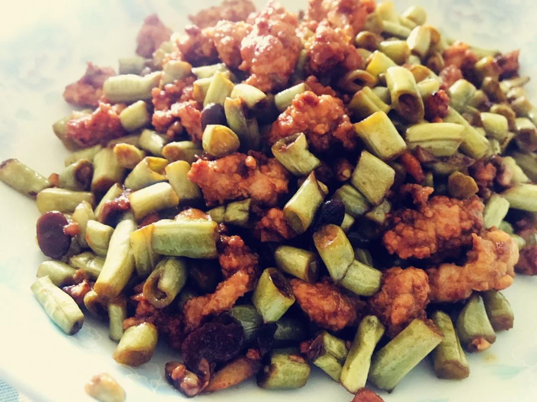 酸豆角炒肉末