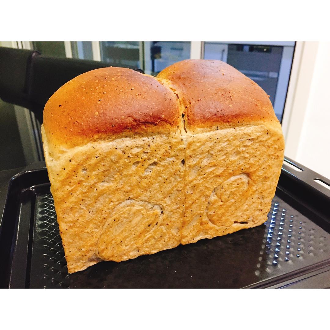 金大旺的清淡全麦吐司