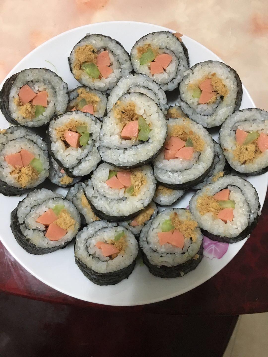 紫菜卷寿司