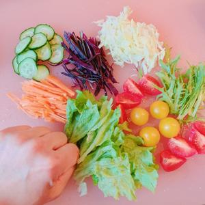 减脂餐/紫薯鸡蛋蔬菜沙拉的做法 步骤2