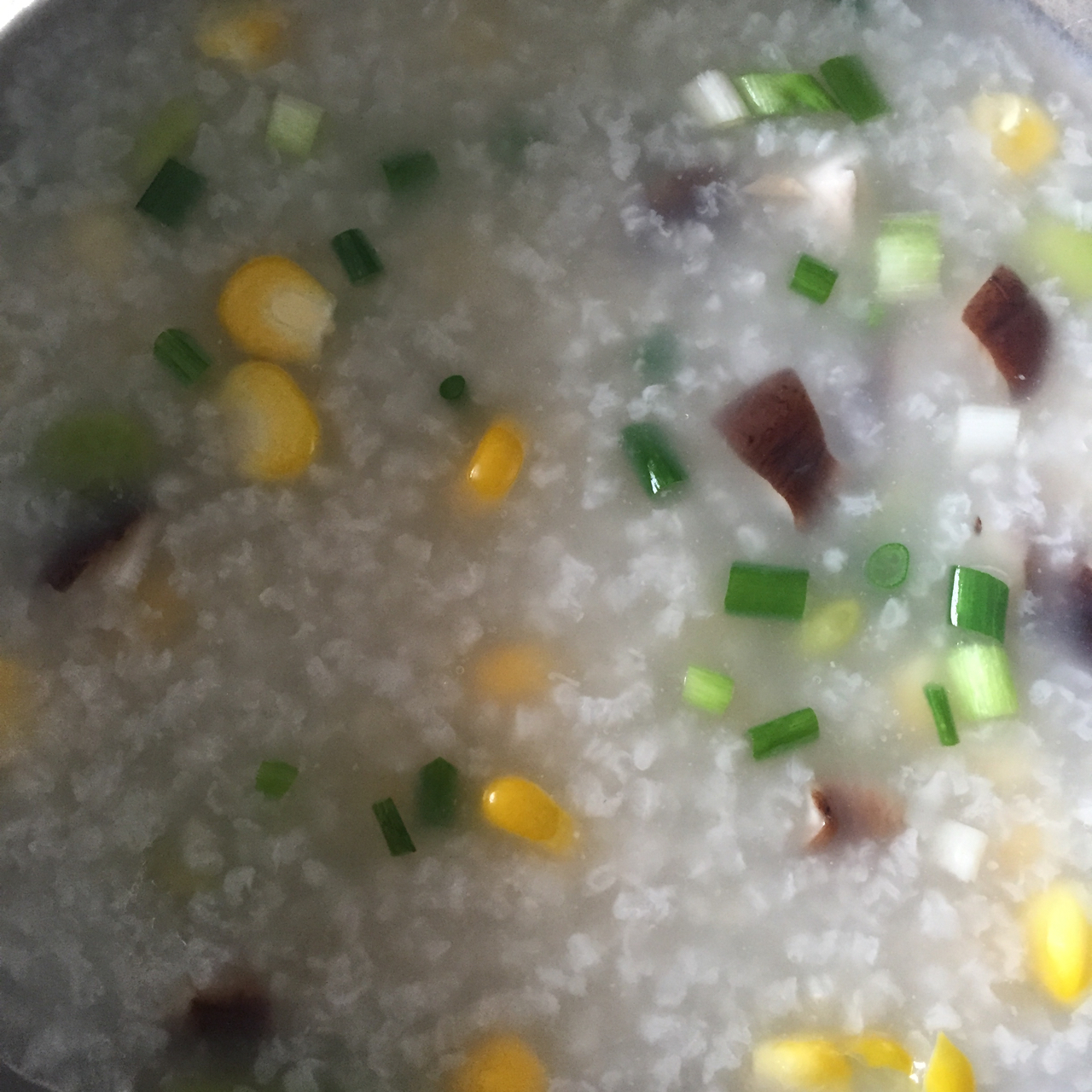 玉米胡萝卜香菇粥