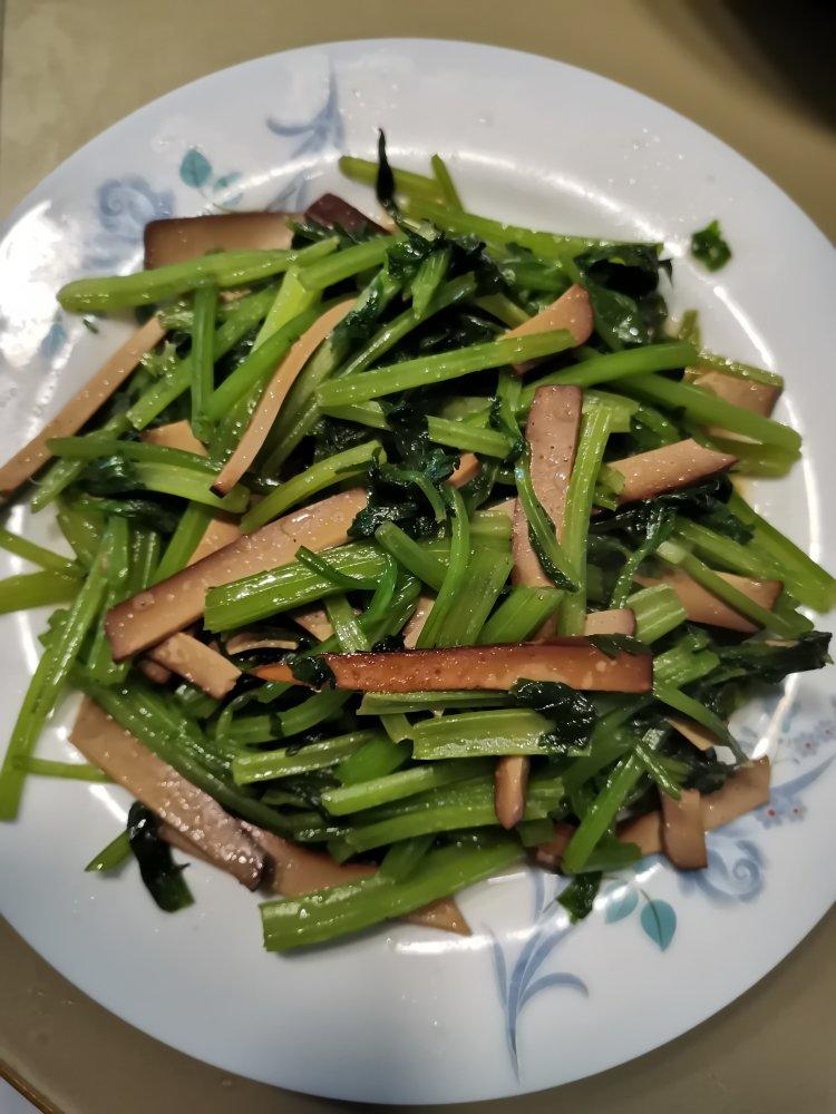 嫩芹炒香干