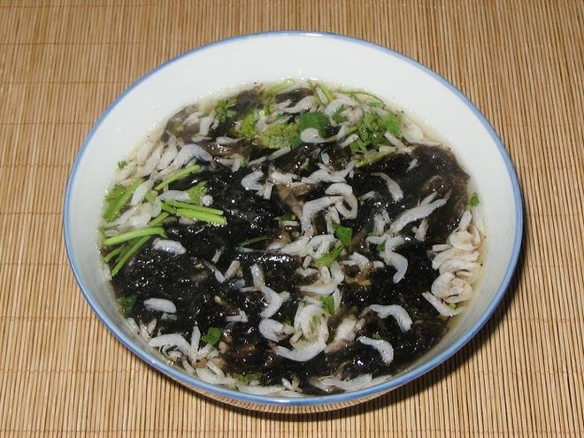 虾皮紫菜汤的做法