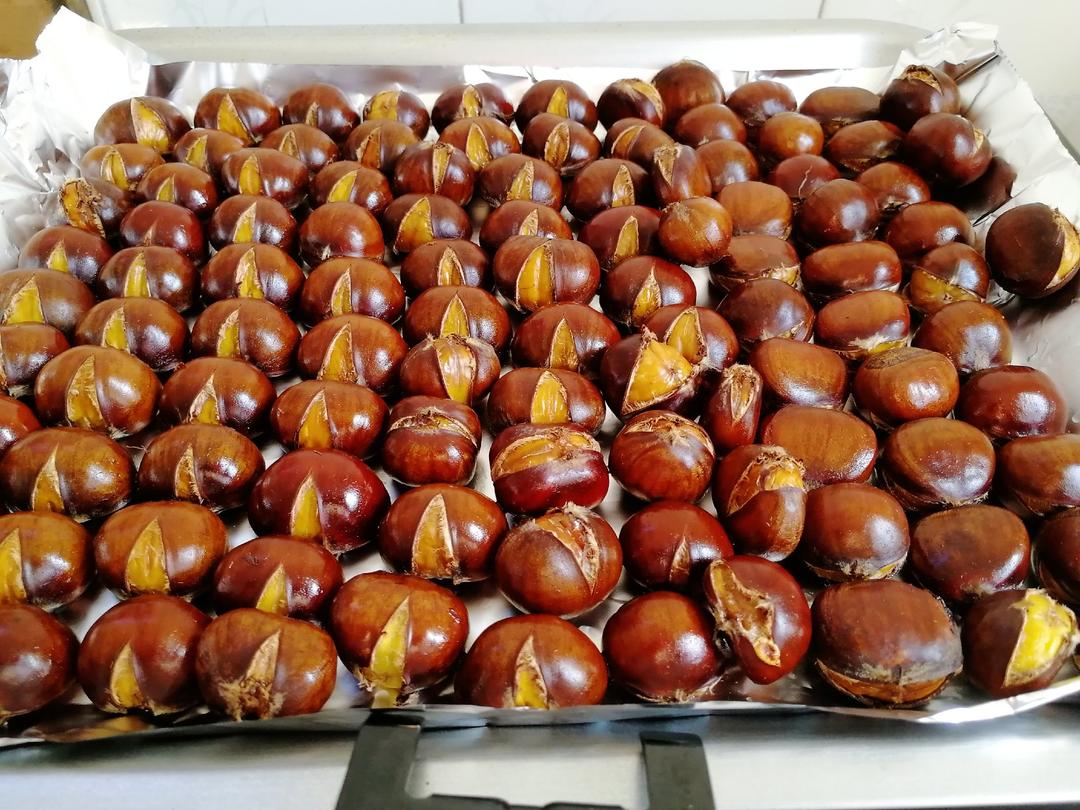 超级好剥皮的糖炒栗子烤箱版（零失败）