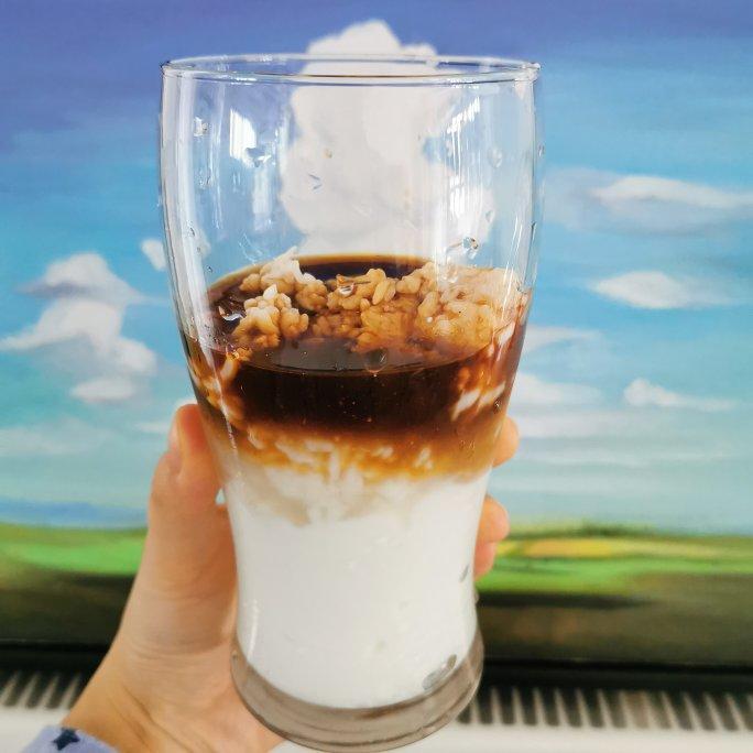 酸奶酒酿咖啡