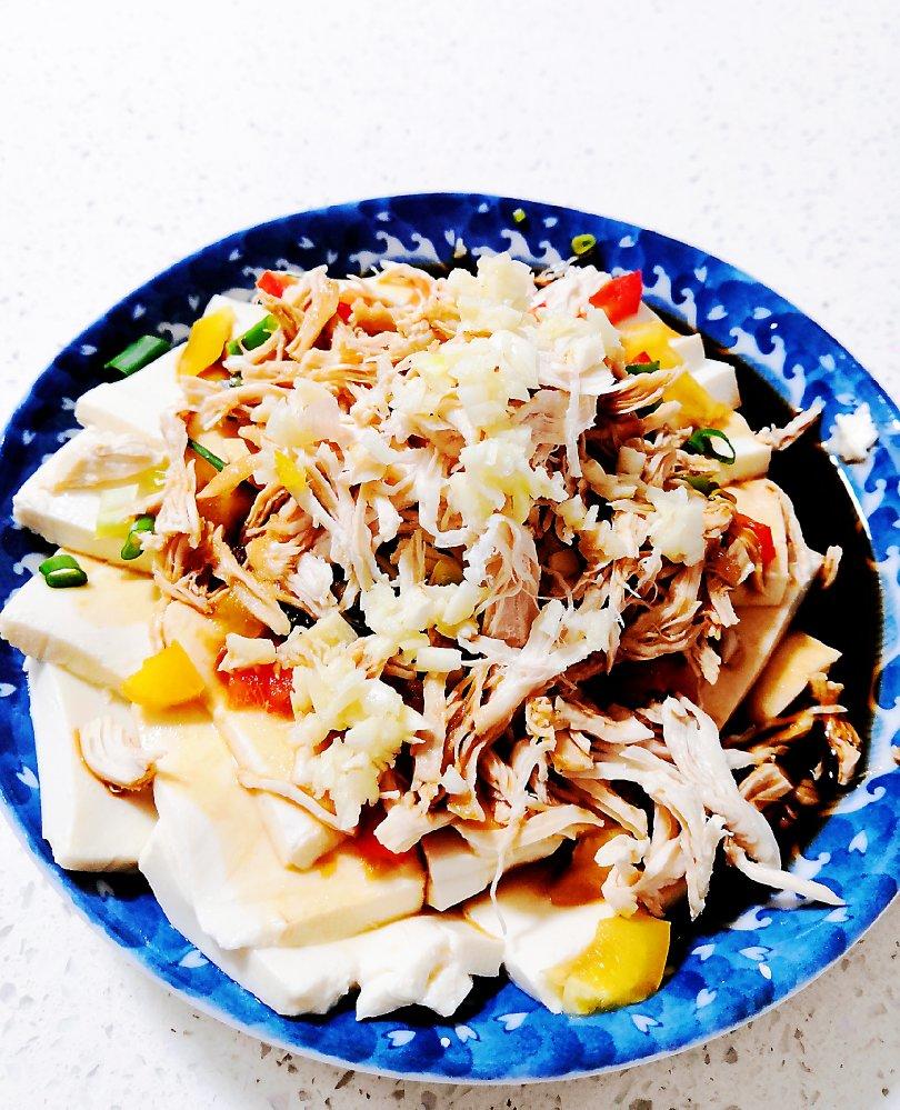 皮蛋拌豆腐