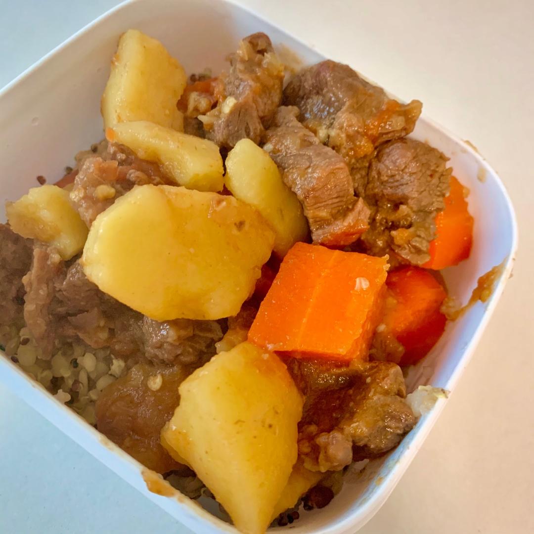 红烧牛肉土豆 （独家秘制）