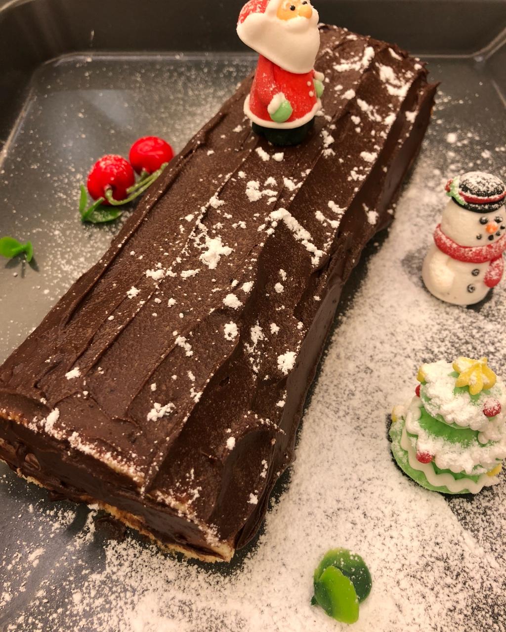 超简单圣诞树根蛋糕卷-超人气菜谱