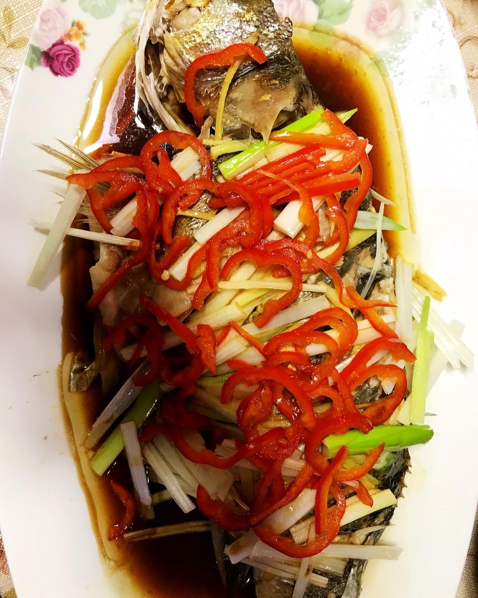 清蒸鲈鱼