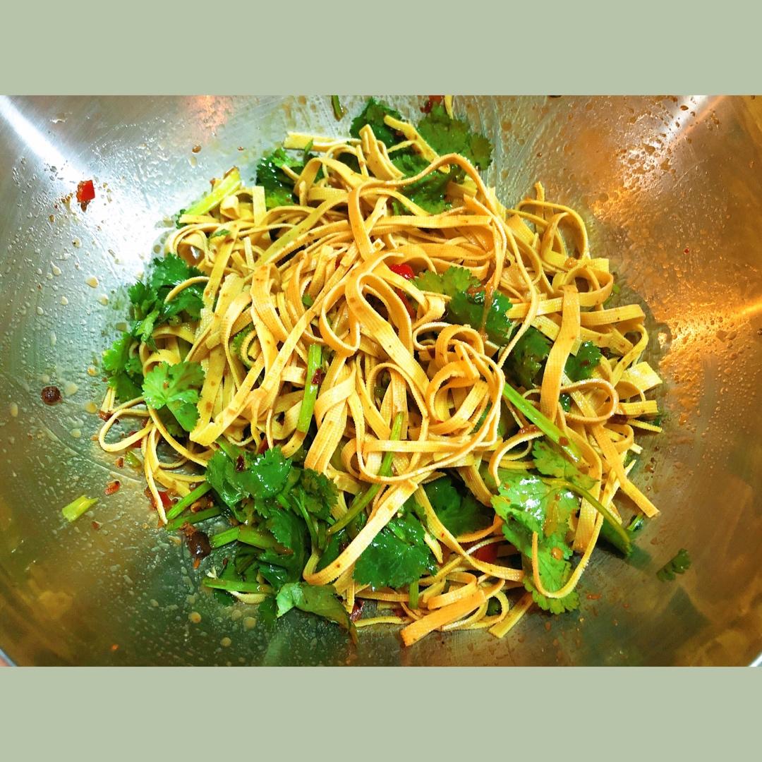 ㊙️巨好吃的凉拌豆皮❗️香辣过瘾连吃三天都不腻