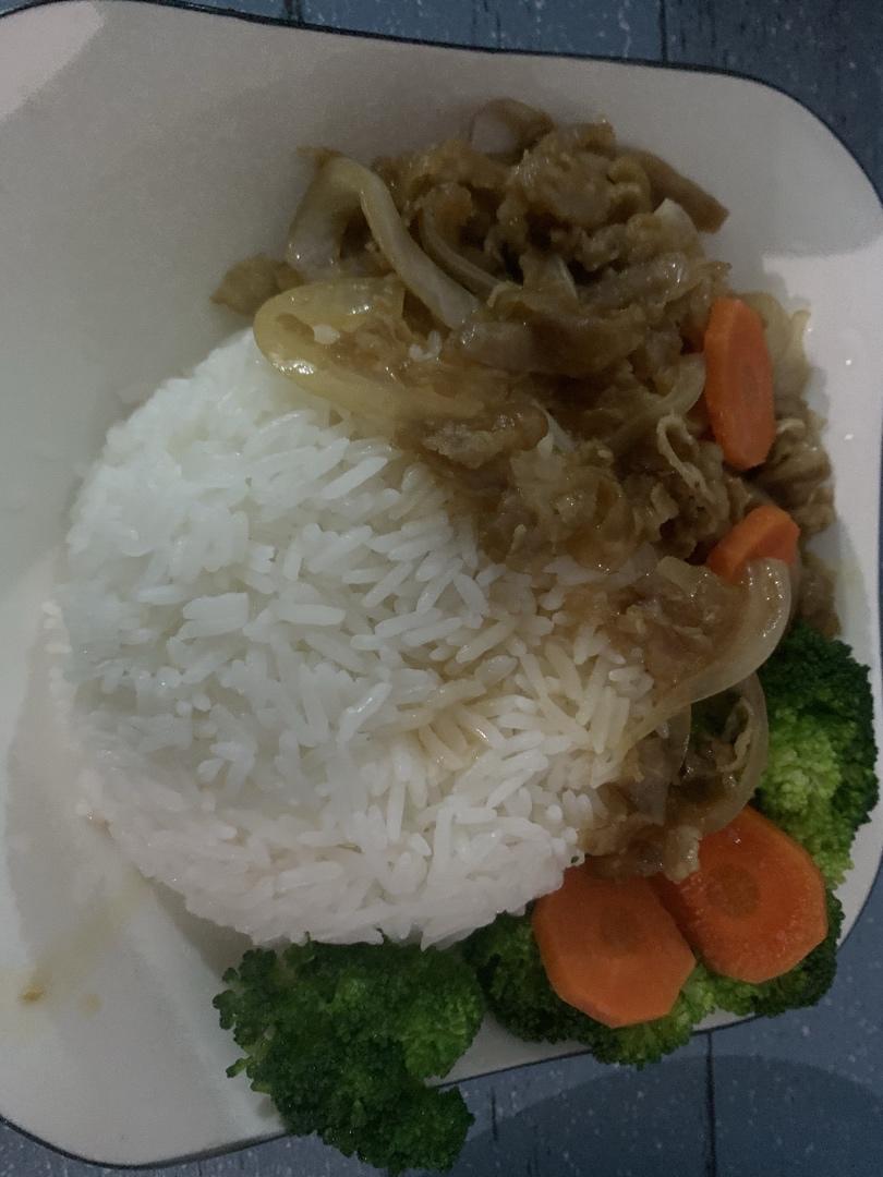 肥牛饭